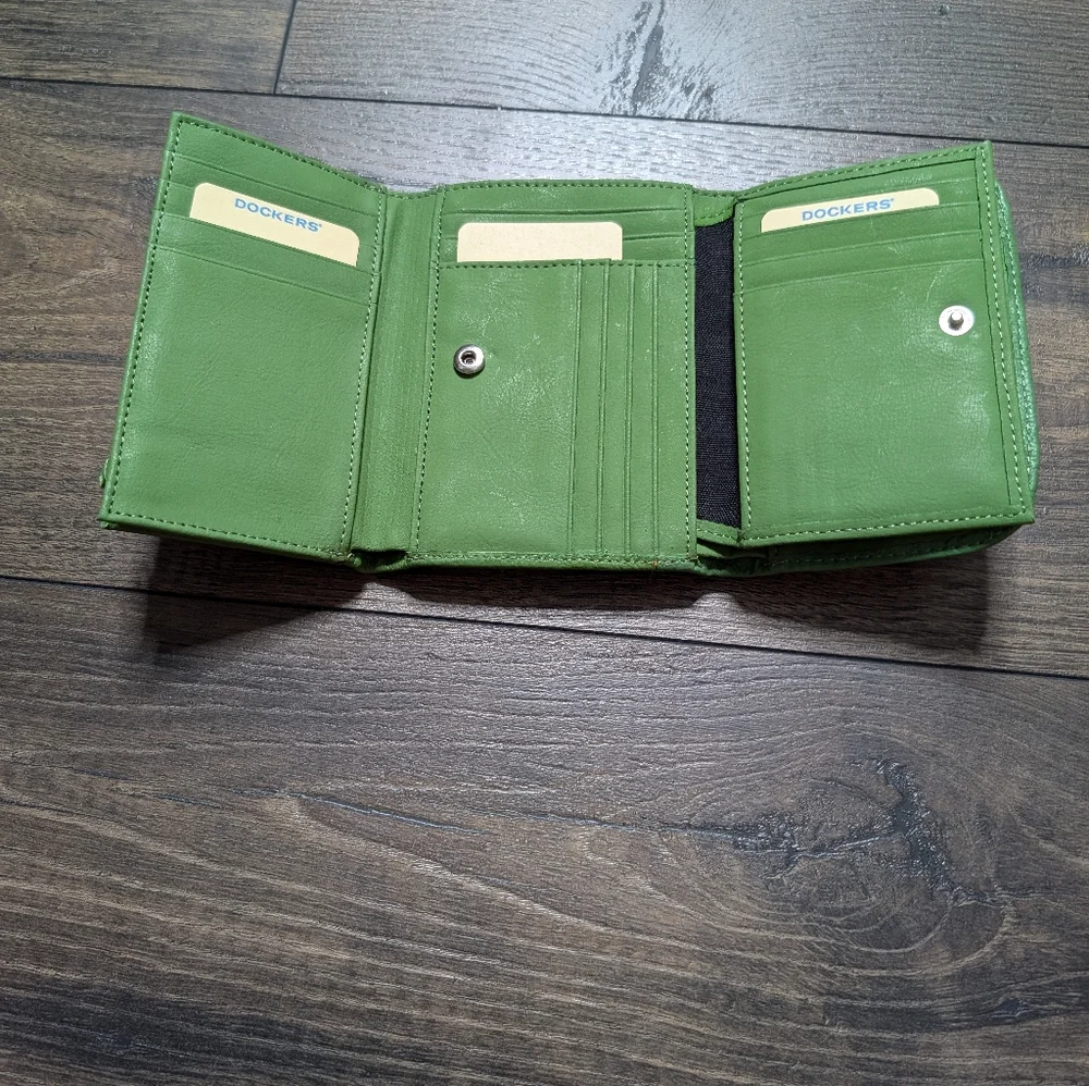 Dockers Genuine Leather Green‎ Wallet